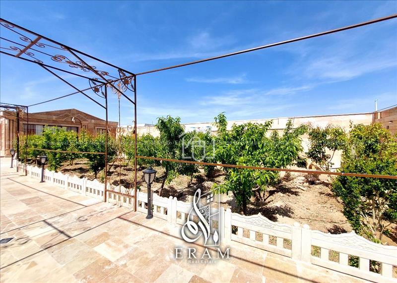 فروش باغ ویلا 1050 متری در بکه شهریار