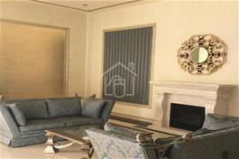 فروش آپارتمان مسکونی 174 متری در مهرشهر کرج